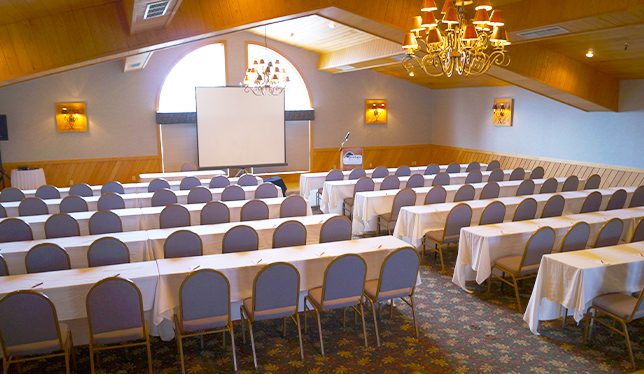 michigan-inn-and-lodge-pool Michigan inn and lodge