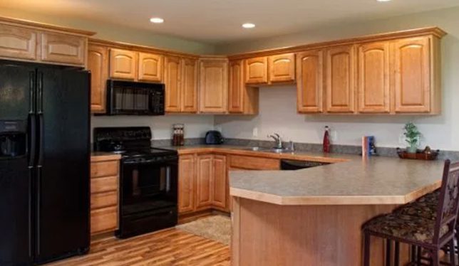 group-lodges-bar-81-1